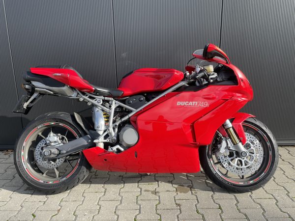 *VERKOCHT* Ducati 749S uit 2004. Weinig KM - Liefhebbers motor!