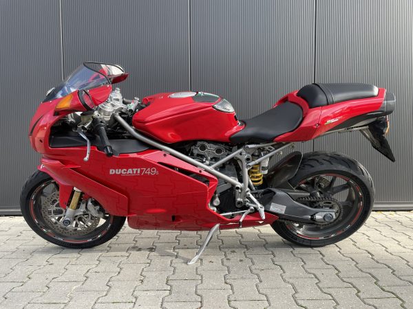 *VERKOCHT* Ducati 749S uit 2004. Weinig KM - Liefhebbers motor! - Image 10