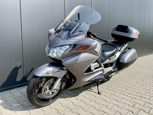 Mooie Honda ST1300 Pan European uit 2002! ABS, Highway steps - Image 6