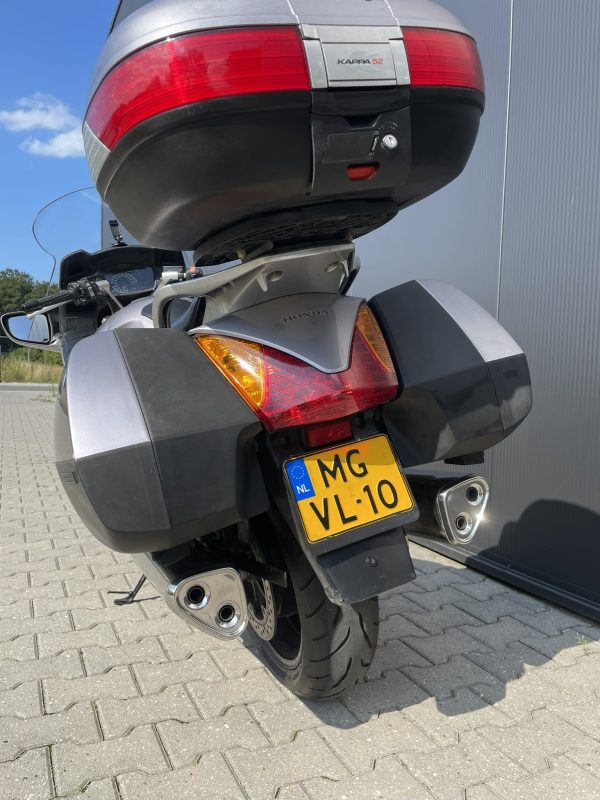 Mooie Honda ST1300 Pan European uit 2002! ABS, Highway steps - Image 14