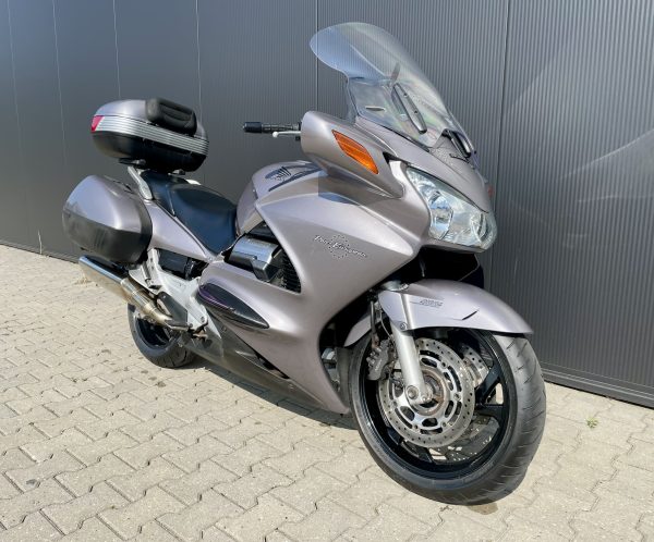 Mooie Honda ST1300 Pan European uit 2002! ABS, Highway steps - Image 3