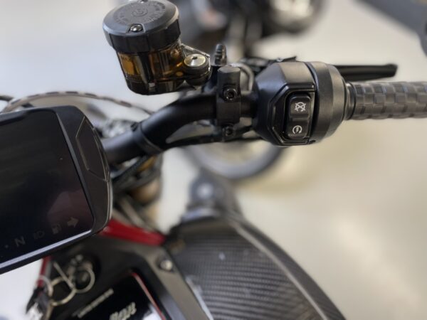 Indian FTR 1200 R Carbon Ltd Edition 545 - 2021 - Nieuwstaat - Image 22