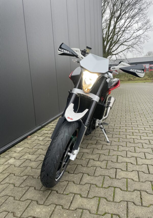 *VERKOCHT* Husqvarna Nuda 900R uit 2013 -Quickshifter - Remus - Image 5