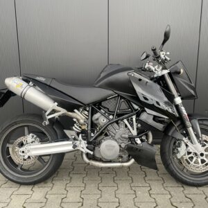 Nette KTM 990 SuperDuke uit 2005 - LeoVince - Xenon - Beurt