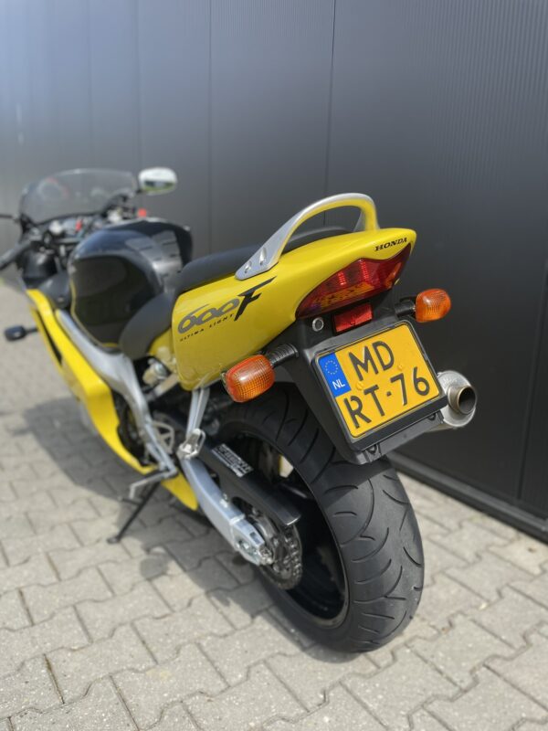 Honda CBR 600 F - 600cc - BJ 2000 - Nieuwstaat - 1 Eigenaar - Image 4