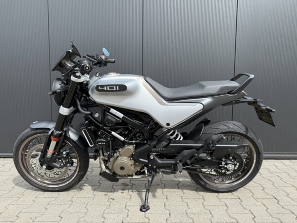 Husqvarna Vitpilen 401 2022 ABS A2/35 kw - LeoVince - Nieuw - Image 8