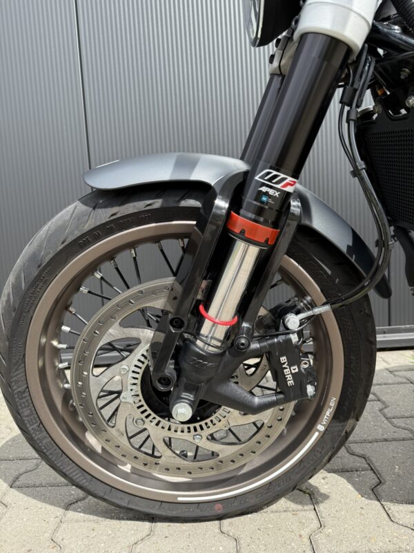 Husqvarna Vitpilen 401 2022 ABS A2/35 kw - LeoVince - Nieuw - Image 4