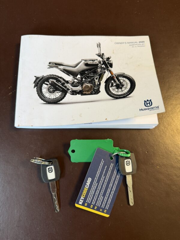 Husqvarna Vitpilen 401 2022 ABS A2/35 kw - LeoVince - Nieuw - Image 18